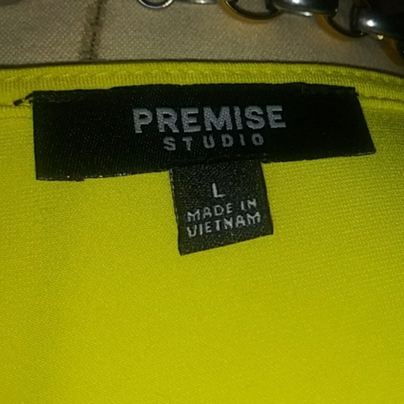 yellow shirt - Picture 3 of 3